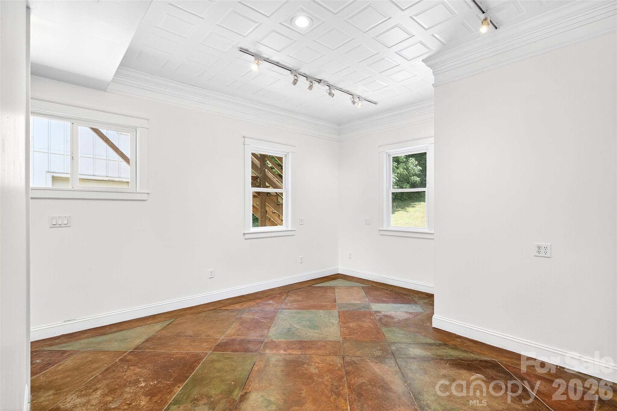 626 Old Lytle Cove Road