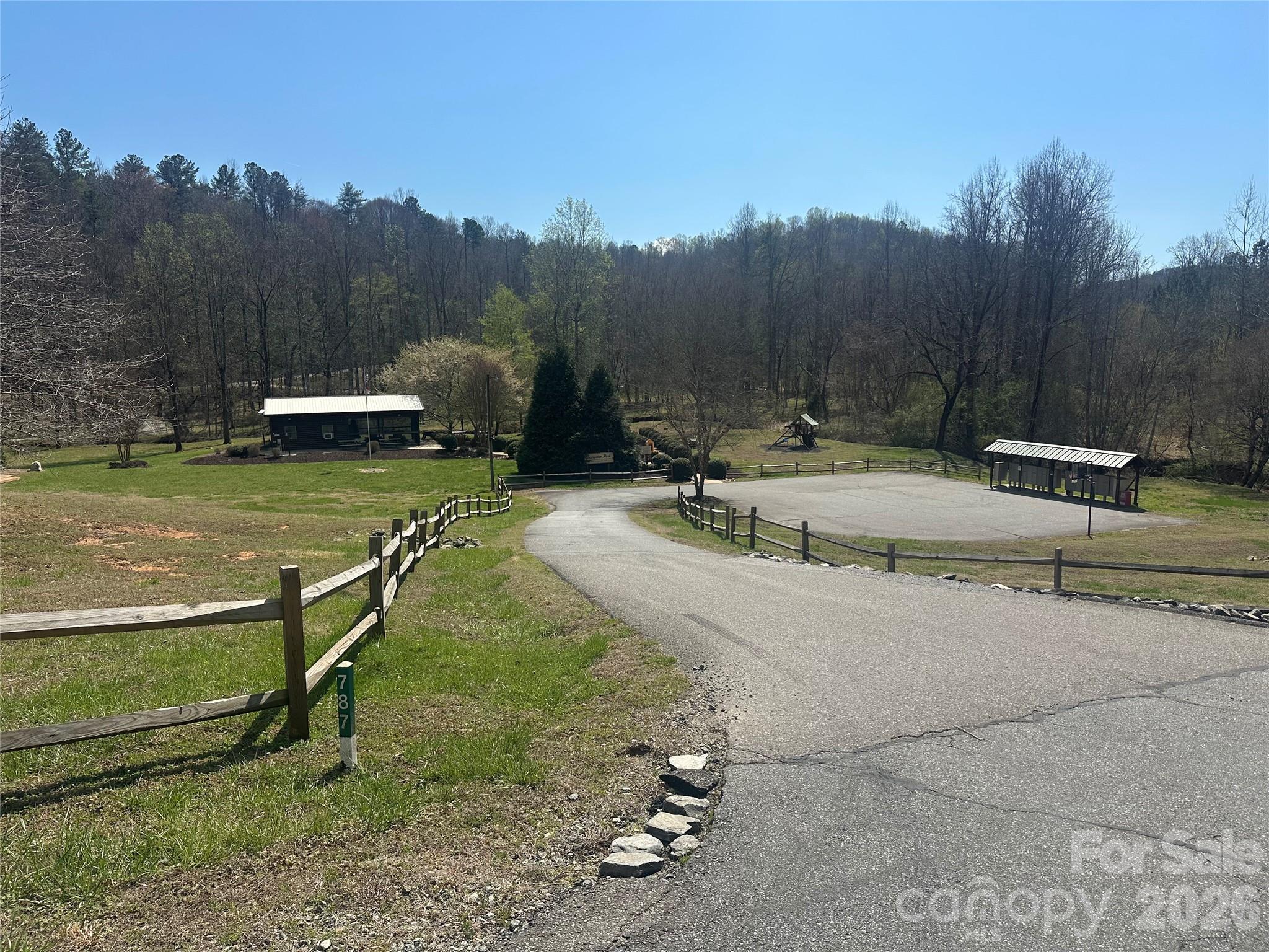 437 Cinnamon Ridge Road