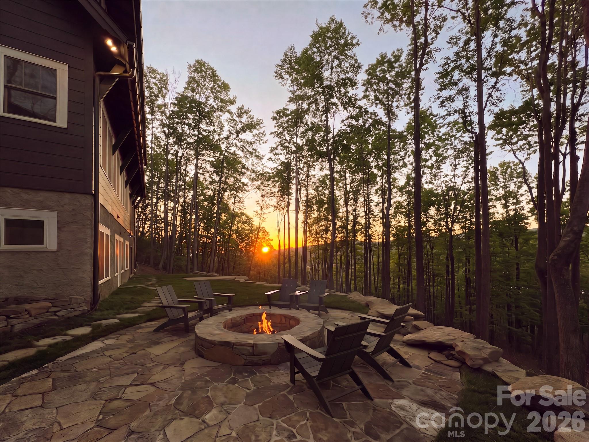 51 Summit Road