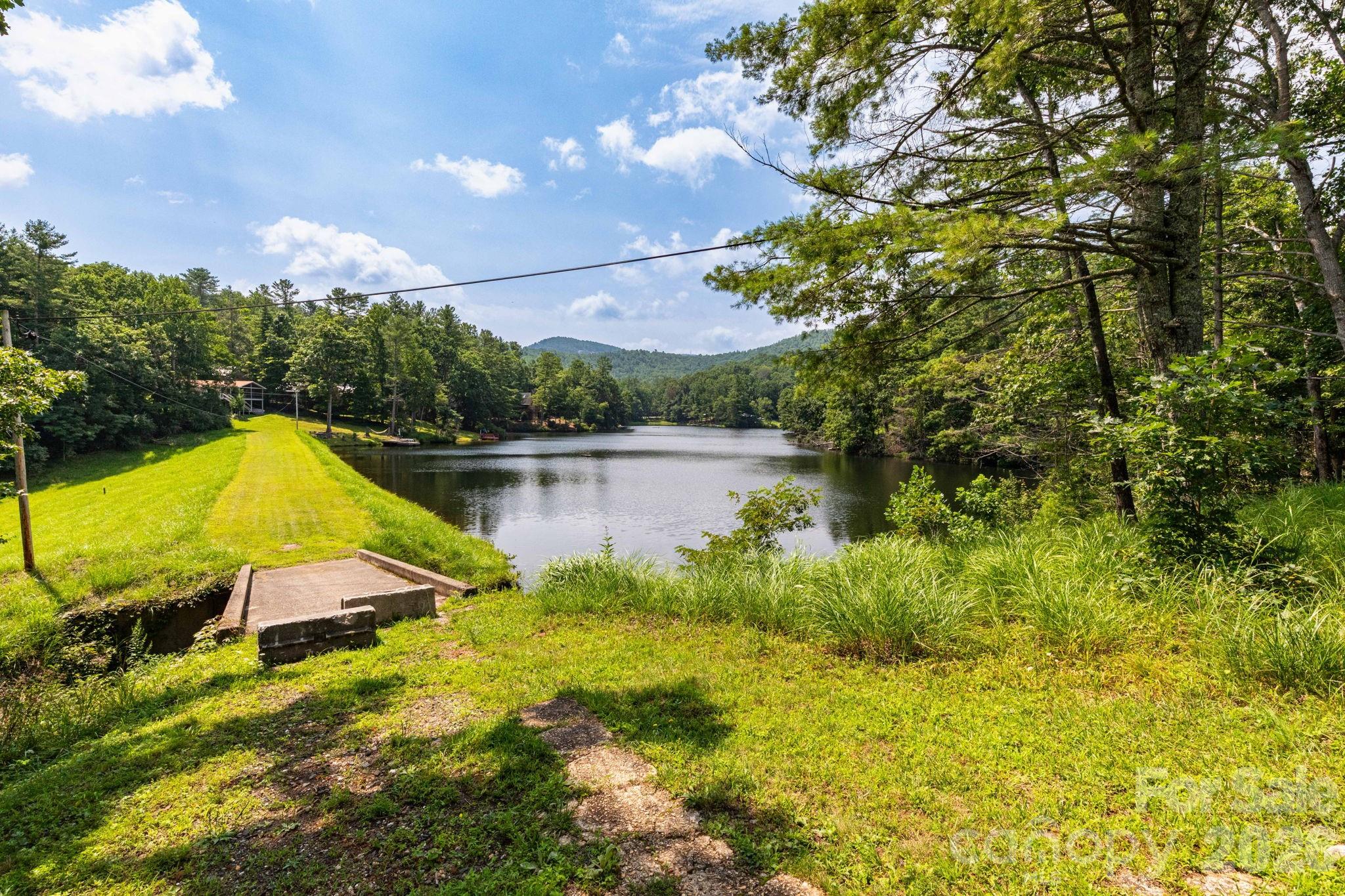 1860 Deer Park Lake Road
