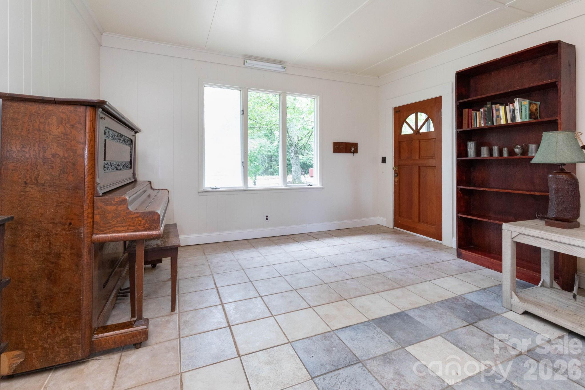 1860 Deer Park Lake Road