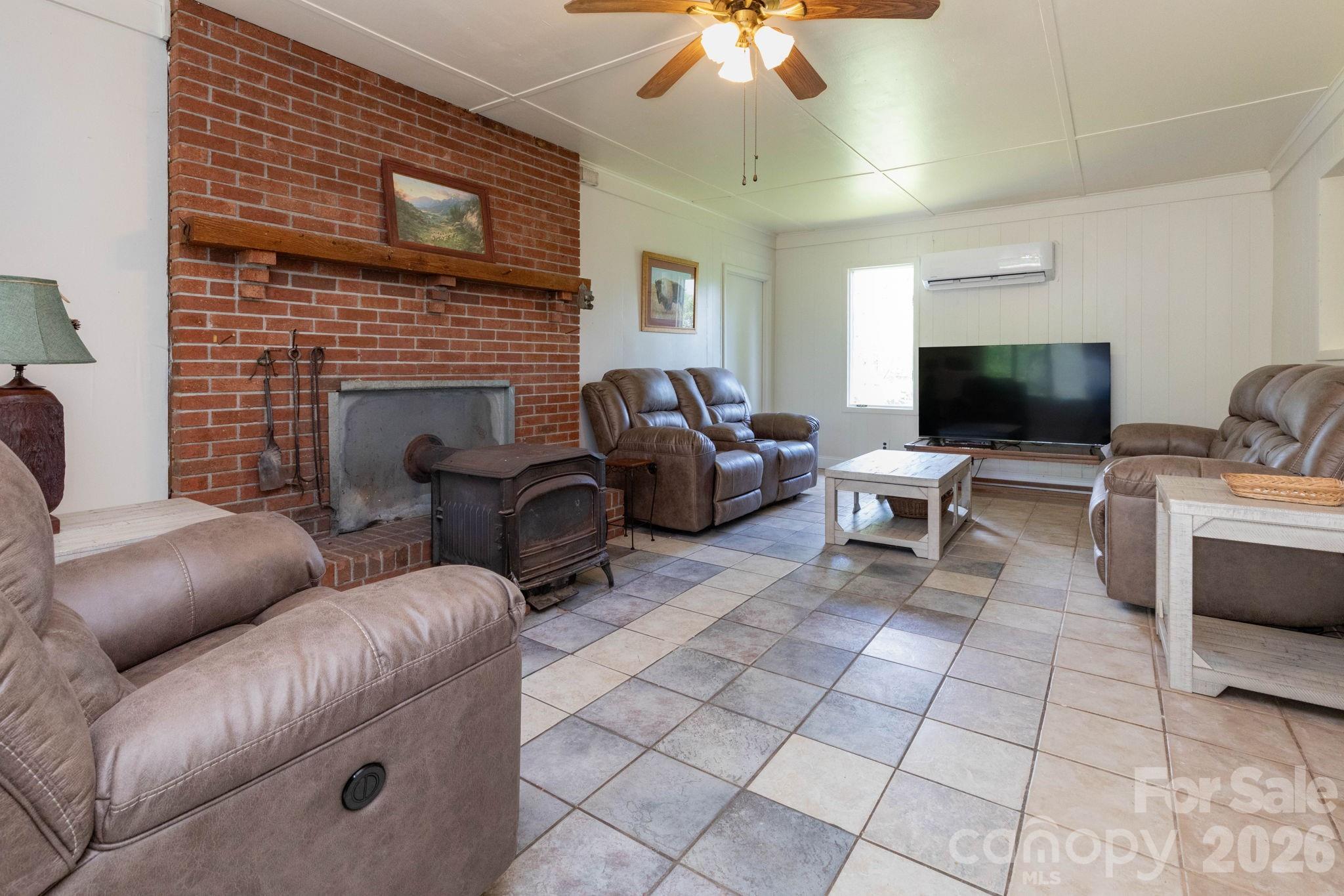 1860 Deer Park Lake Road