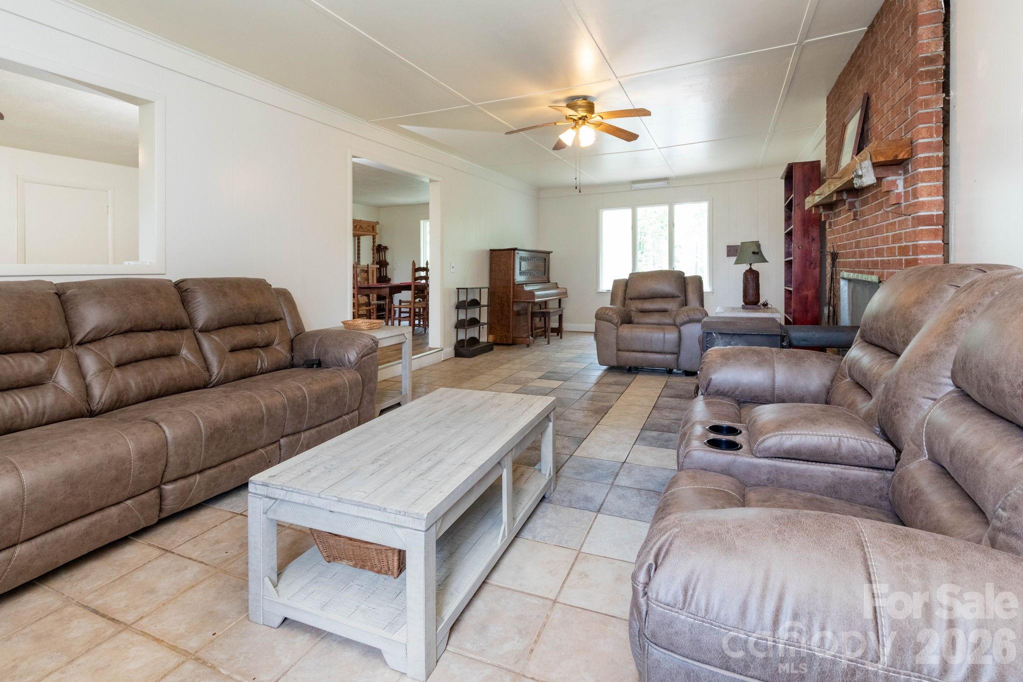 1860 Deer Park Lake Road