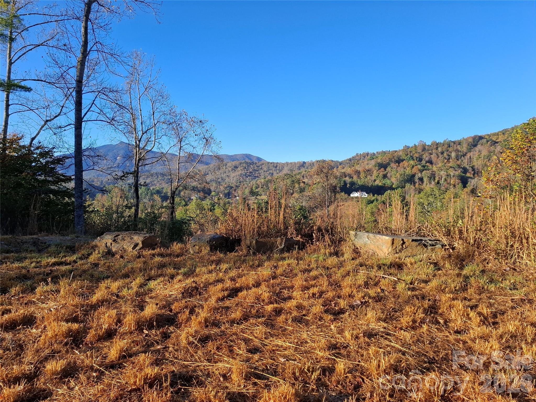 1 River Crest