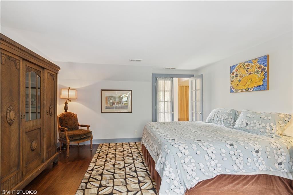239 W 52nd Street