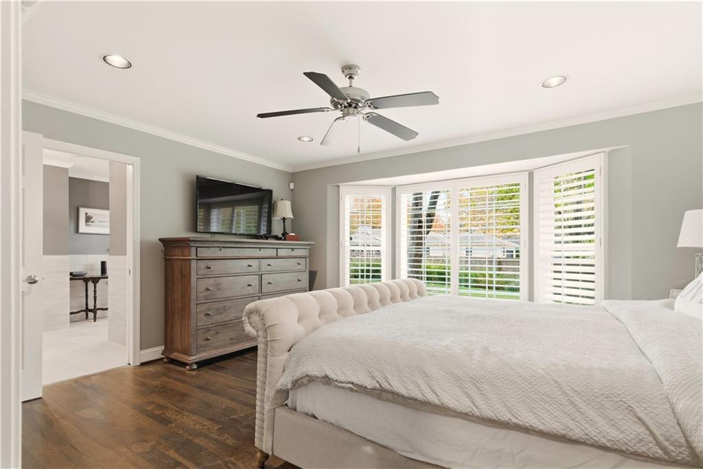 3523 W 100th Terrace