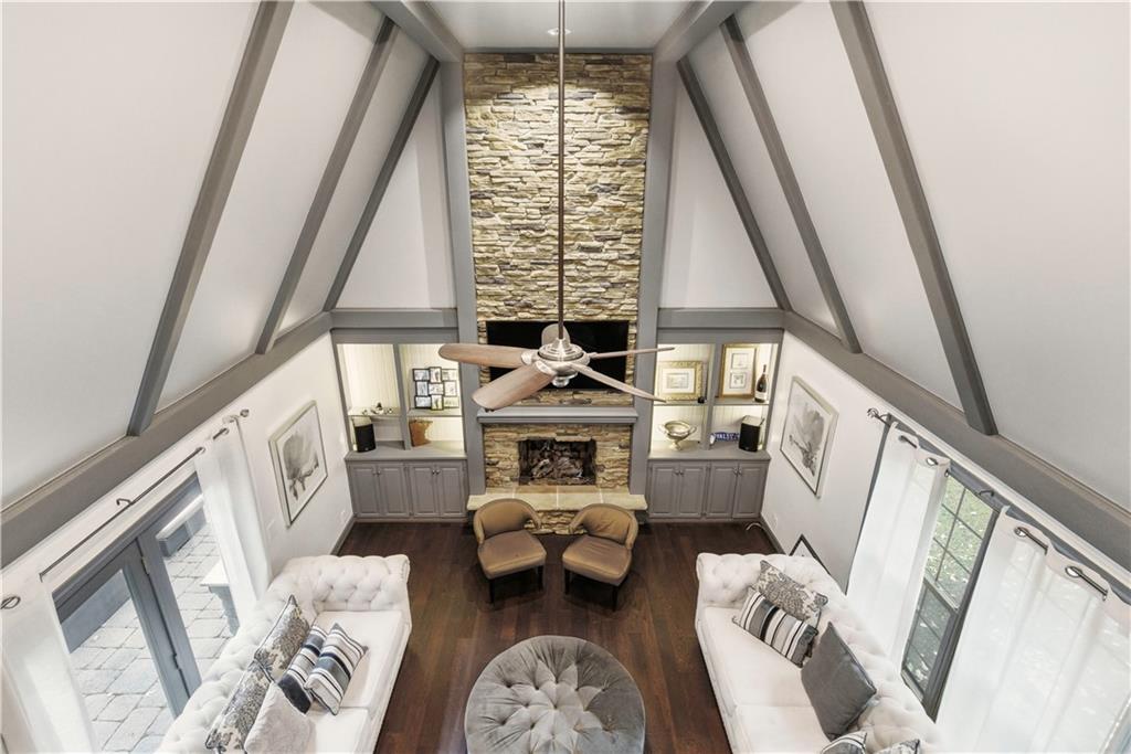 3523 W 100th Terrace