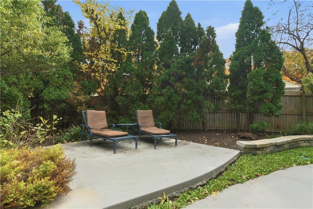 3523 W 100th Terrace