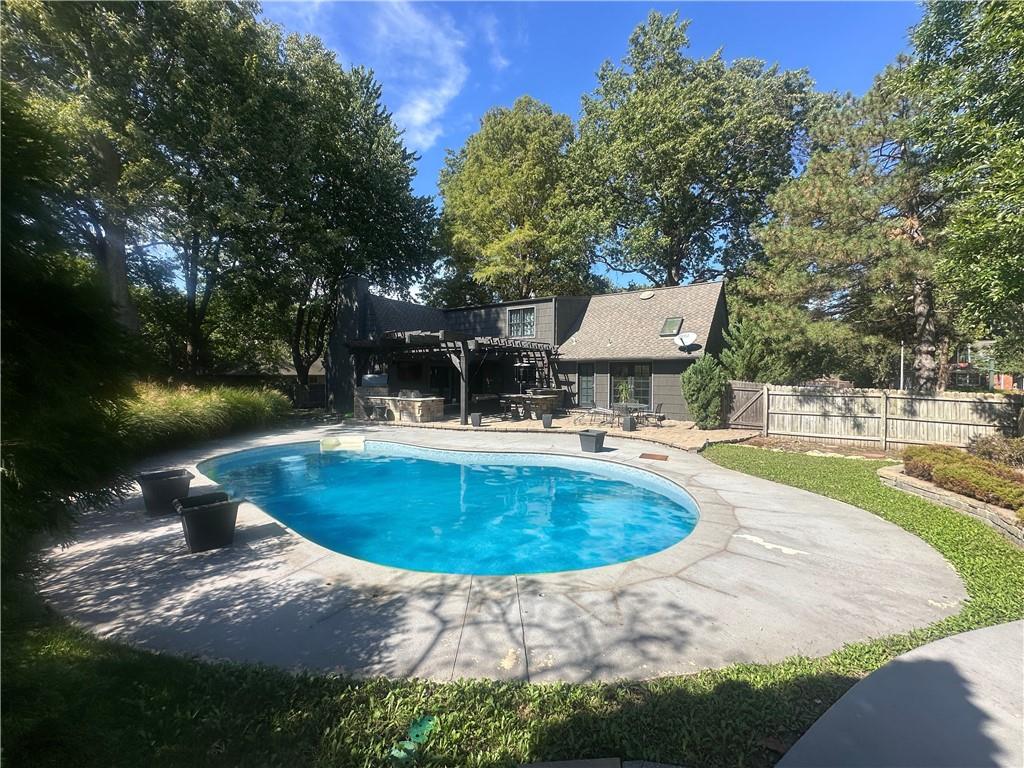 3523 W 100th Terrace