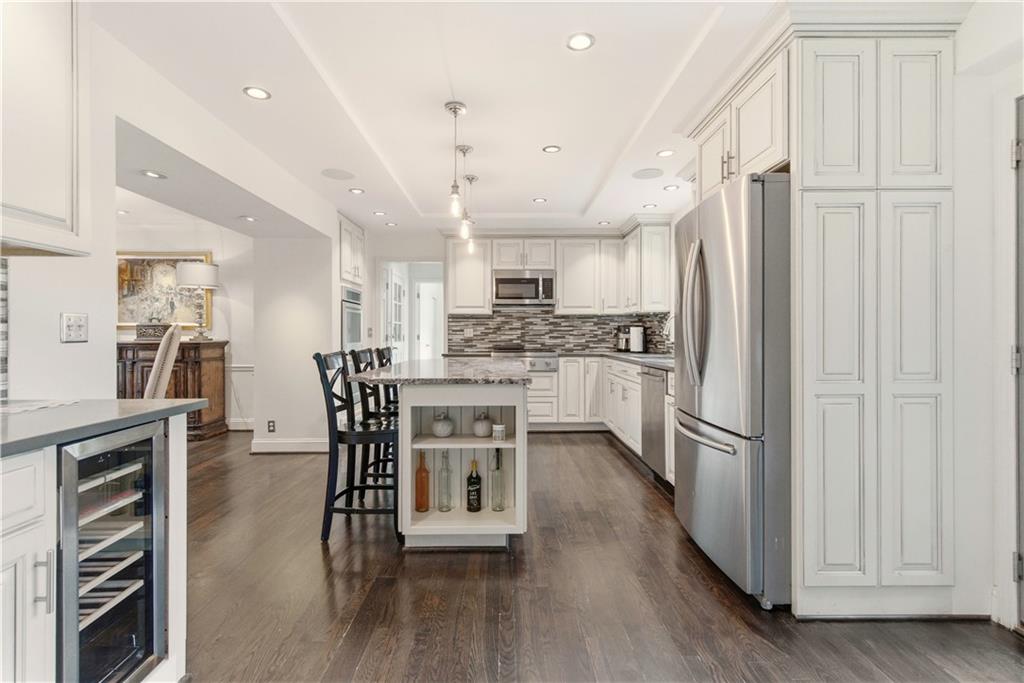 3523 W 100th Terrace