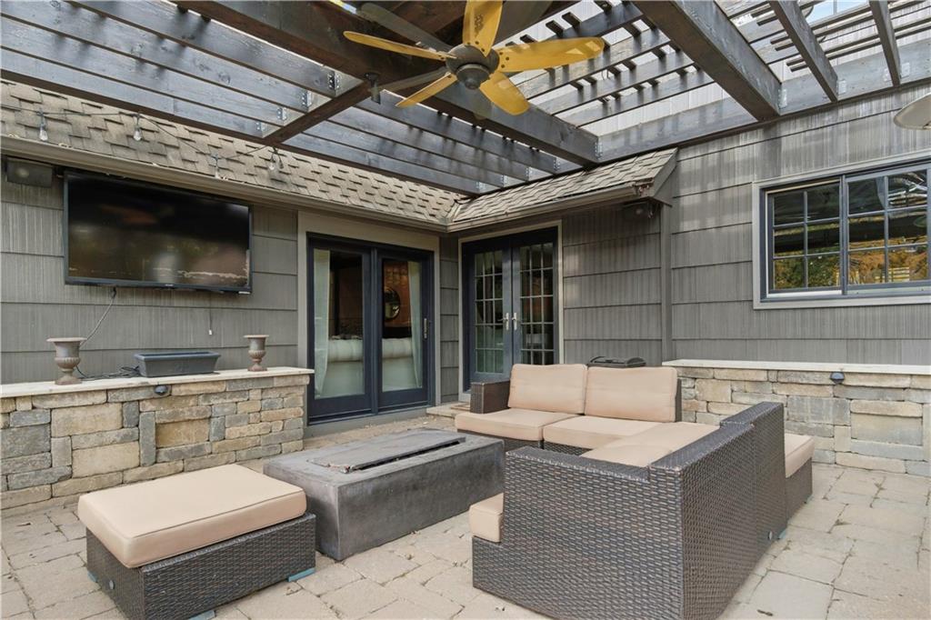 3523 W 100th Terrace