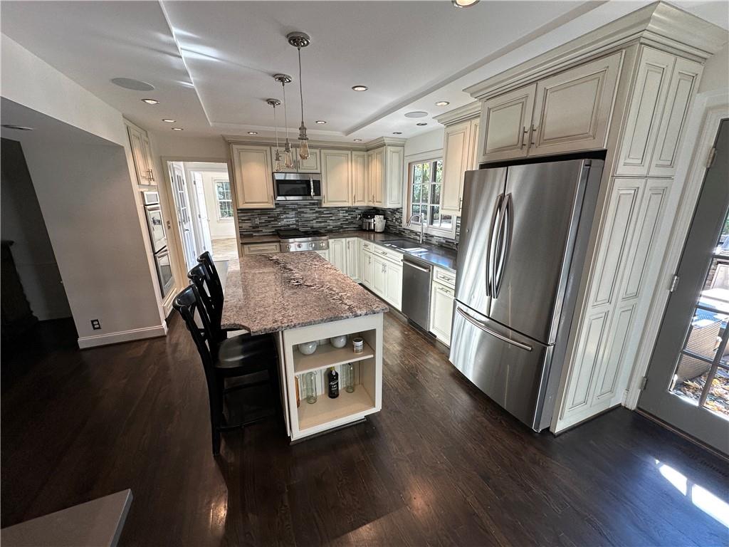 3523 W 100th Terrace