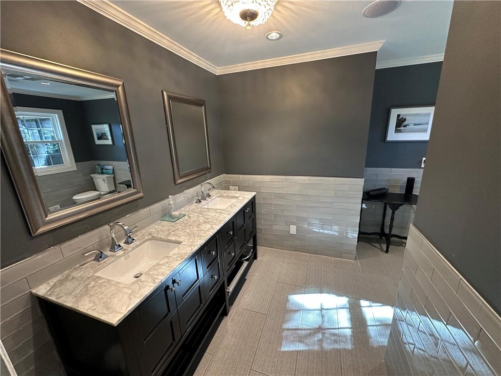 3523 W 100th Terrace