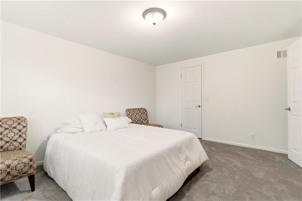 3523 W 100th Terrace