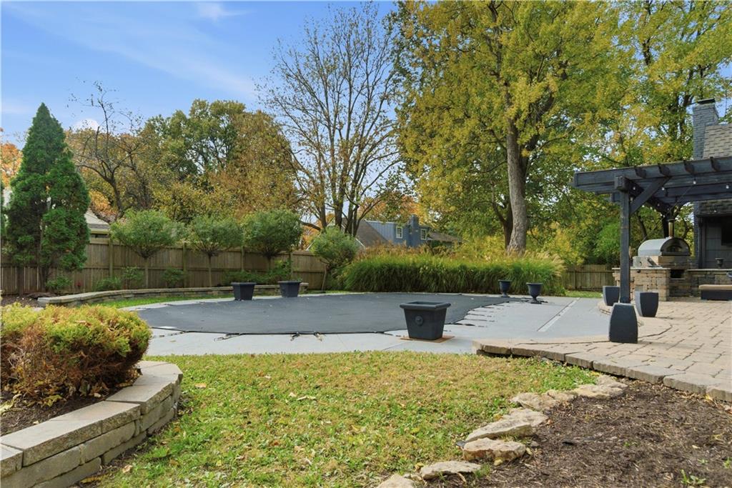 3523 W 100th Terrace