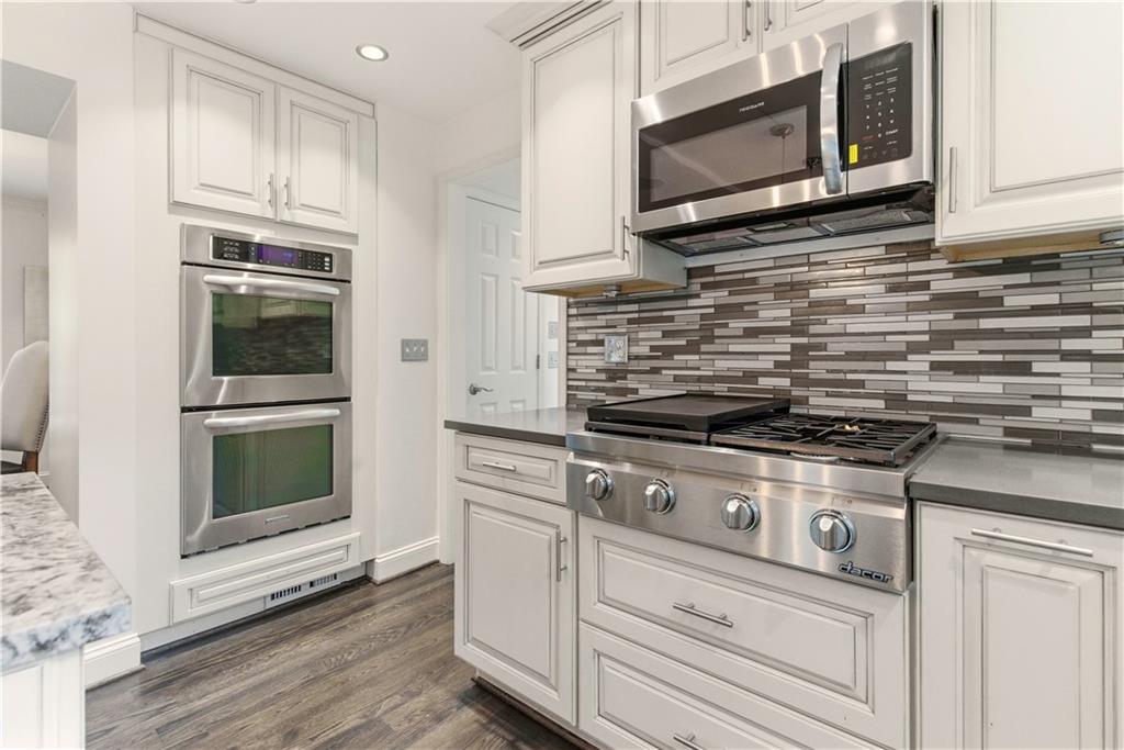 3523 W 100th Terrace