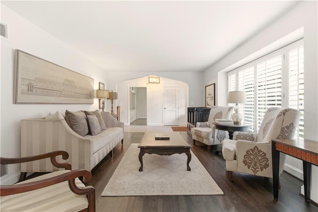 3523 W 100th Terrace