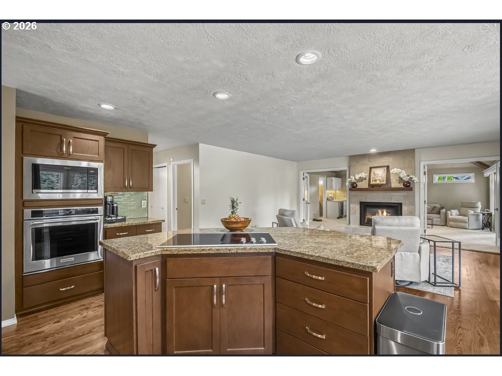 16323 NE Eugene CT