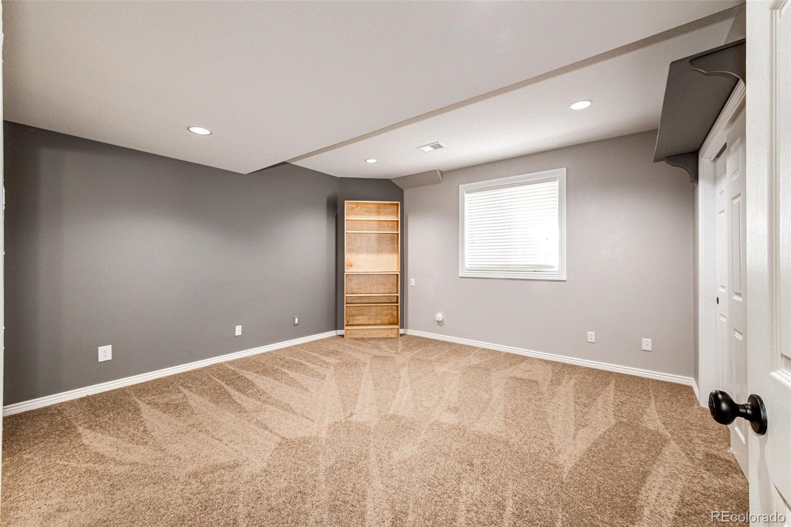 7194 Tenby Way