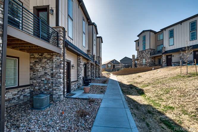 1566 Castle Creek Circle