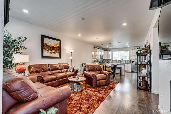 1566 Castle Creek Circle