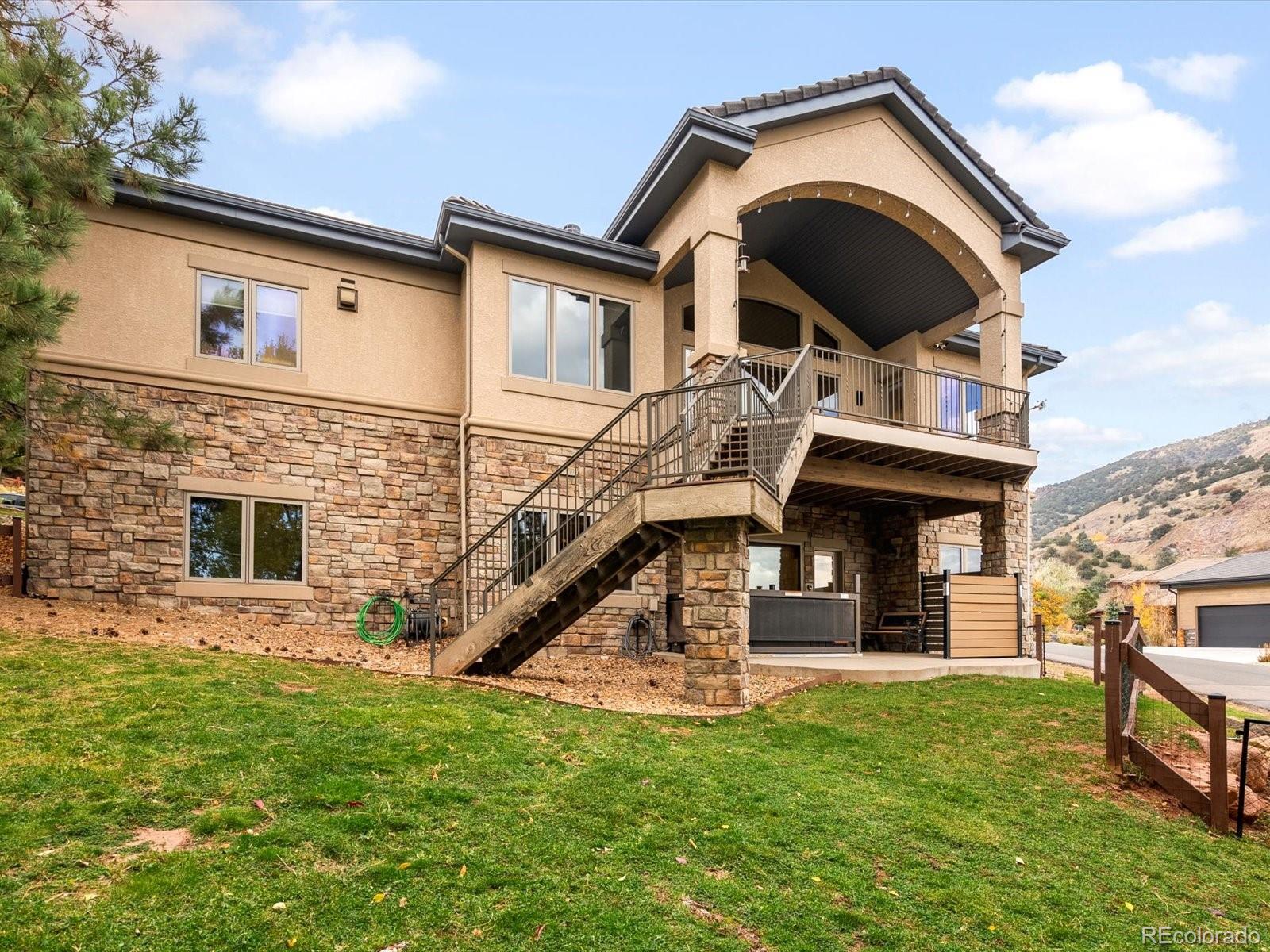 17098 Woodridge Court