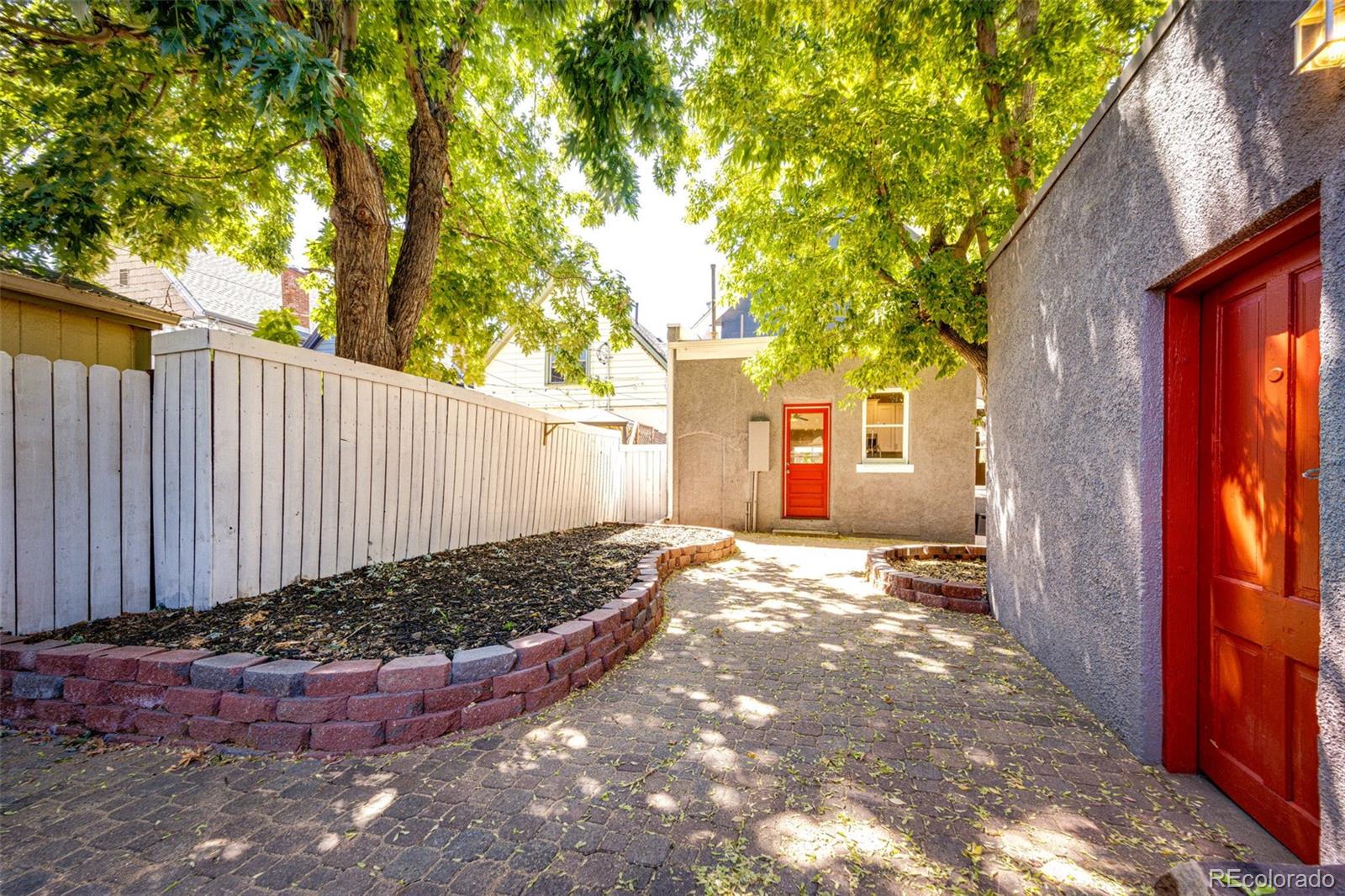 212 S Sherman Street