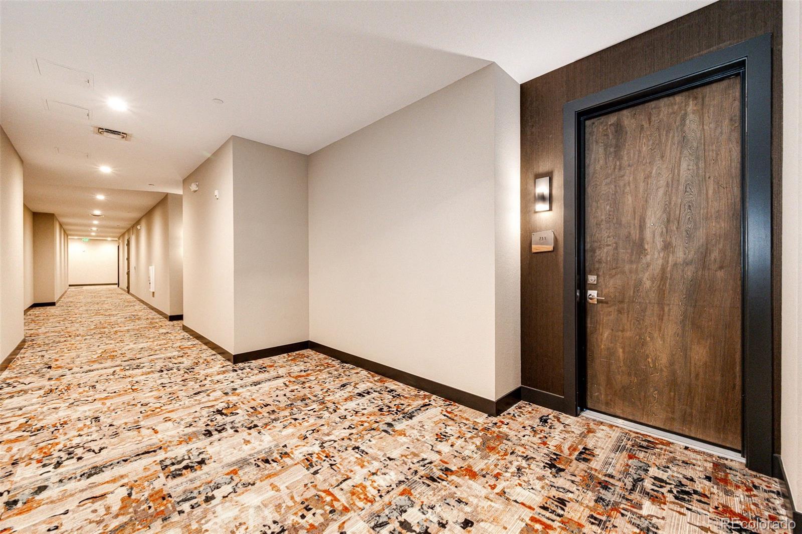 20 Wilcox Street Unit: 711