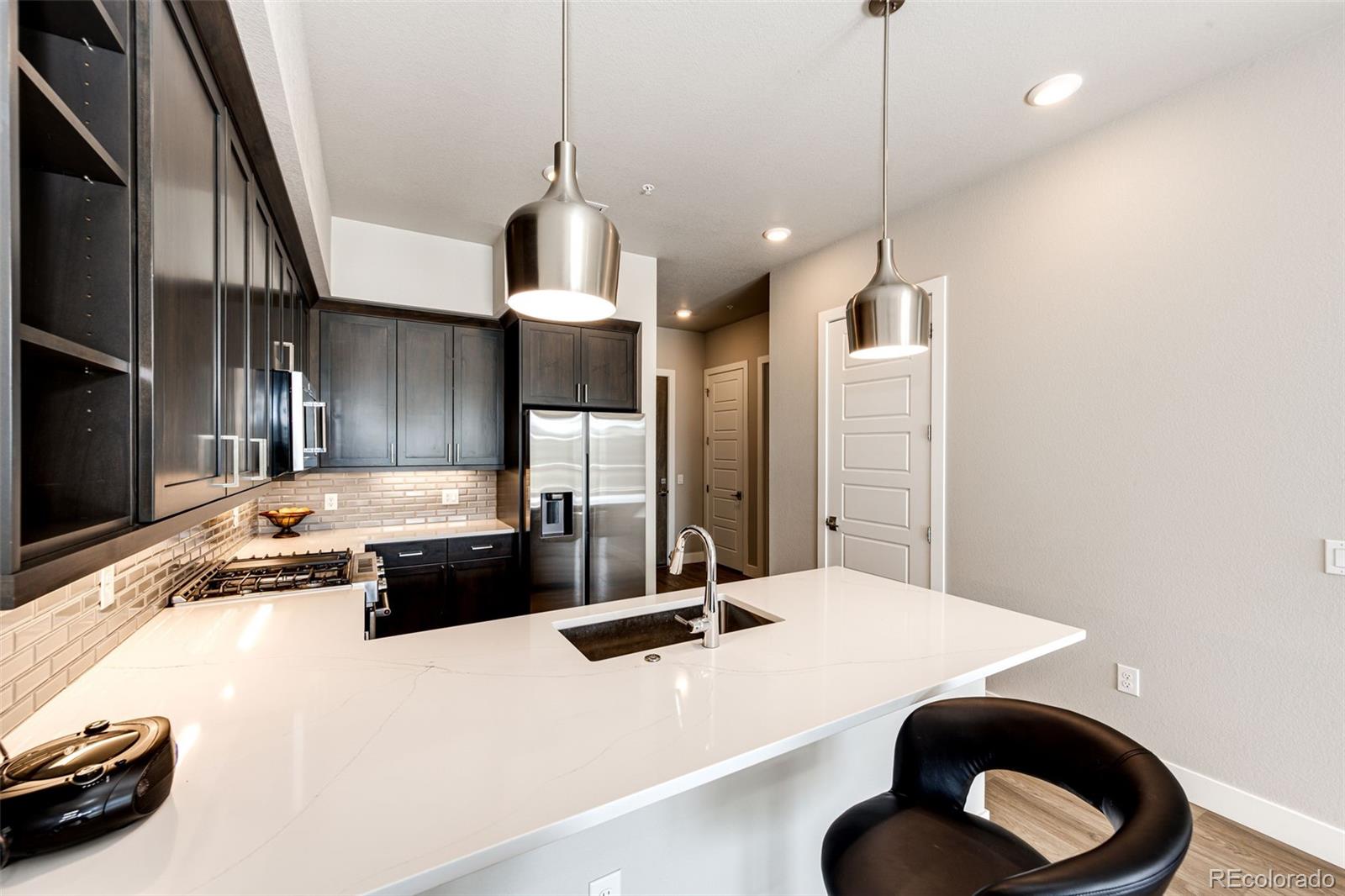 20 Wilcox Street Unit: 711