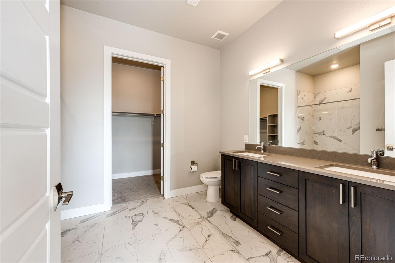 20 Wilcox Street Unit: 711