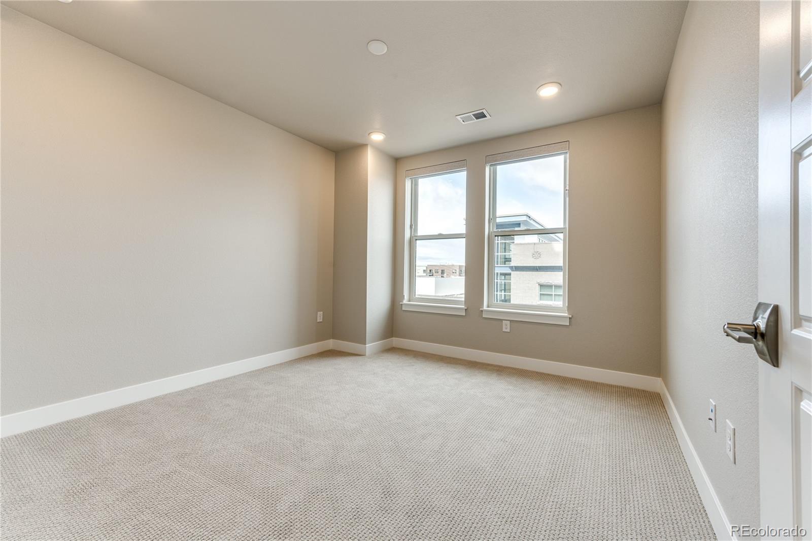 20 Wilcox Street Unit: 412
