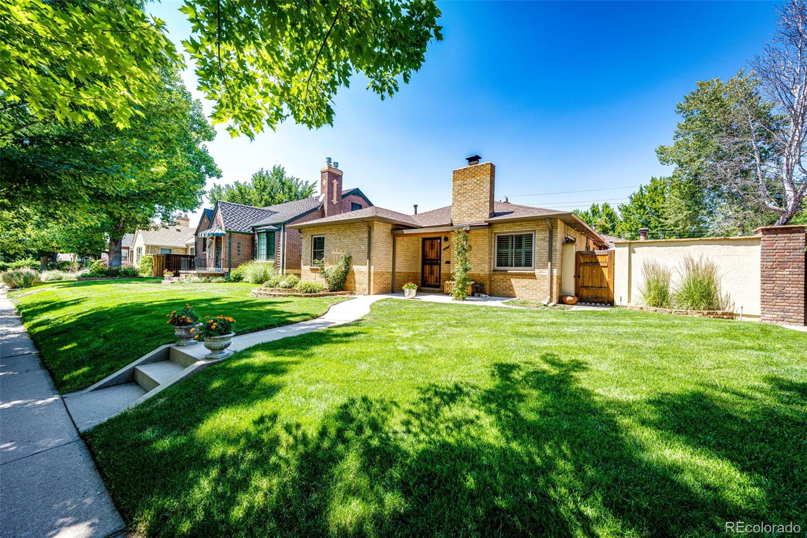 3055 E Mississippi Avenue