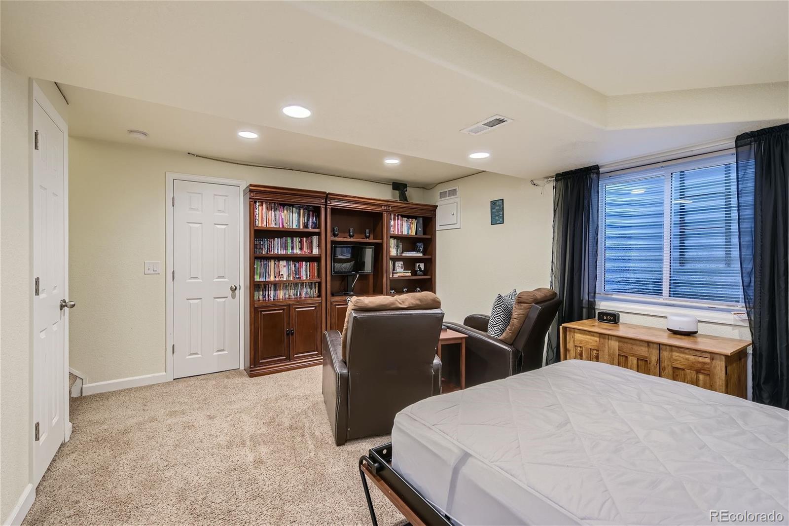3692 S Quatar Way