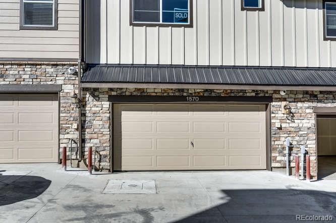 1570 Castle Creek Circle