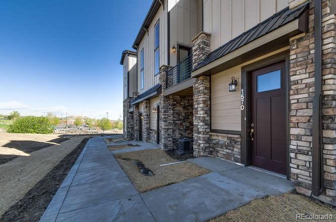 1570 Castle Creek Circle