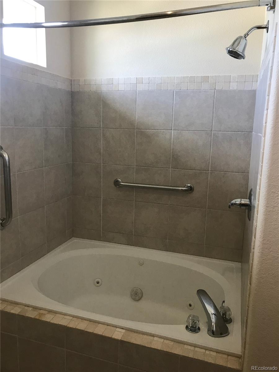 152 Whitehaven Circle