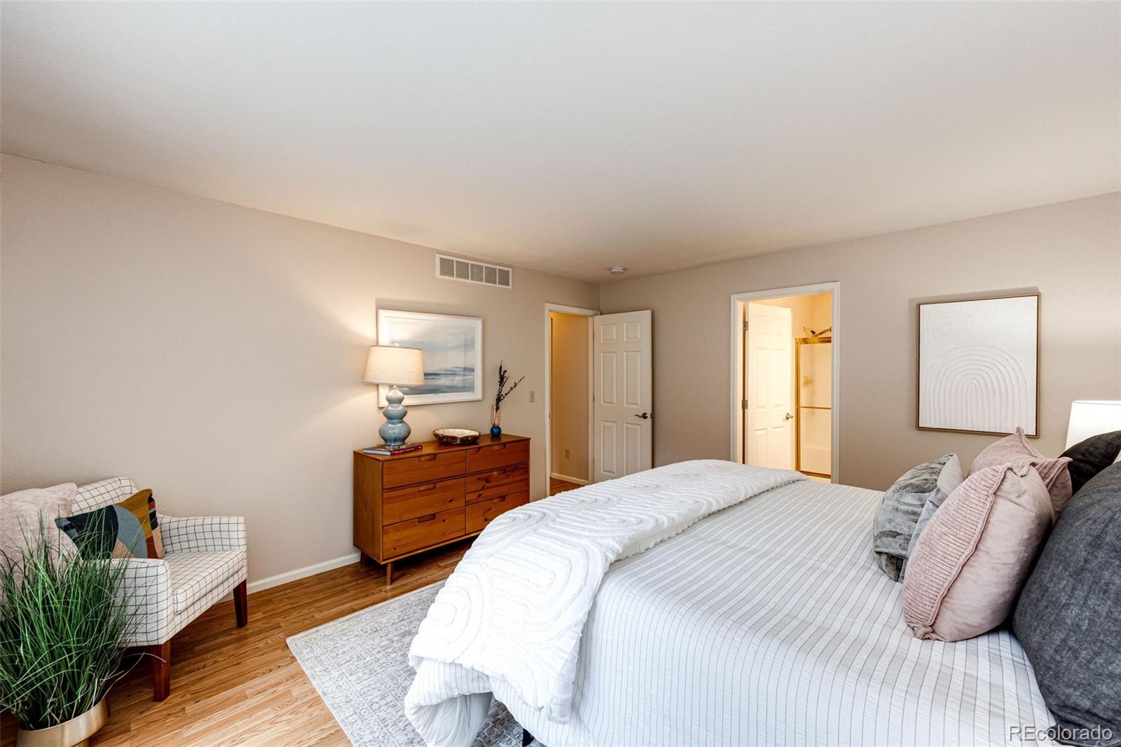 8861 Greenwich Street