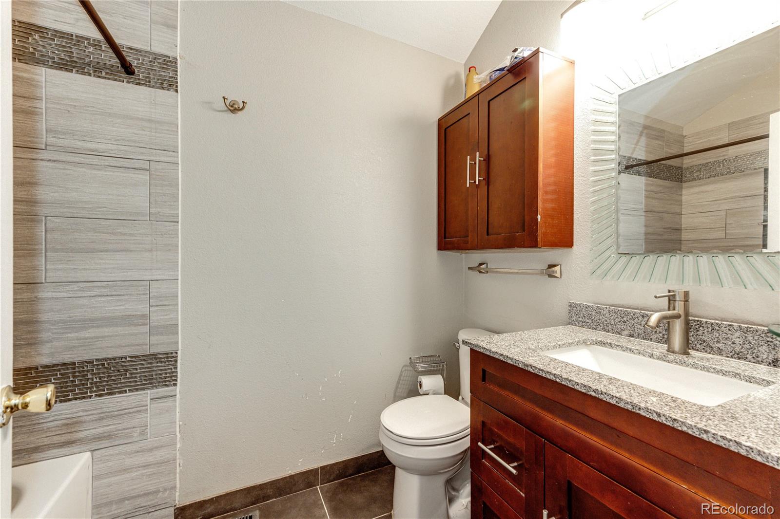 14406 E Tufts Place Unit: B