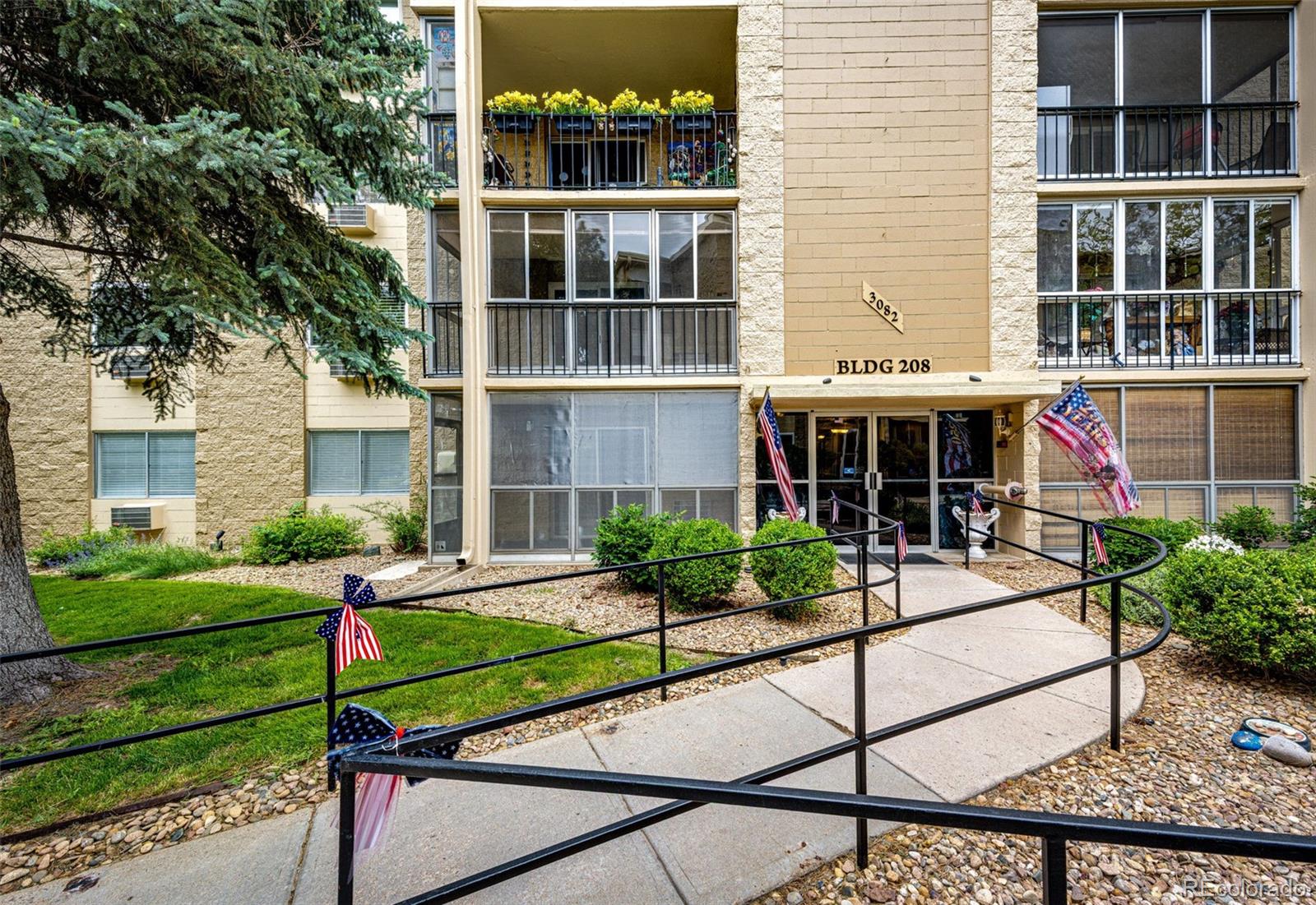 3082 S Wheeling Way Unit: 105