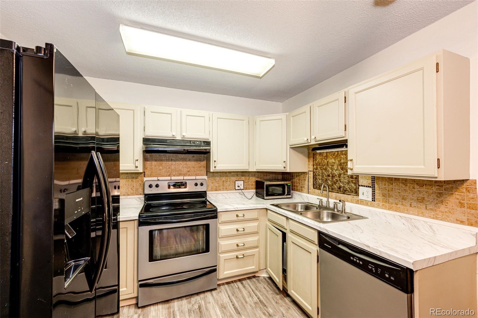 3082 S Wheeling Way Unit: 105