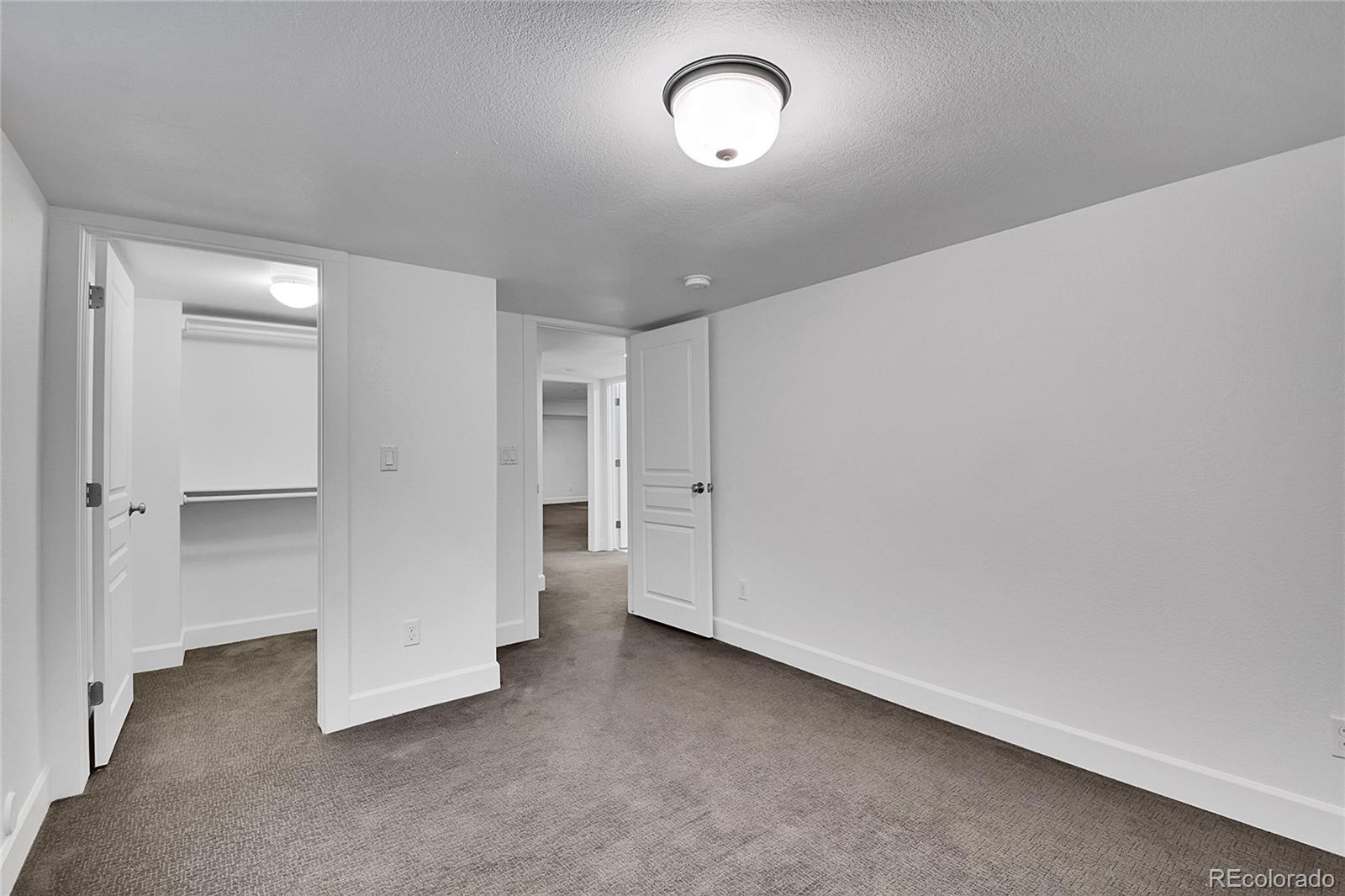 2667 Xanthia Court