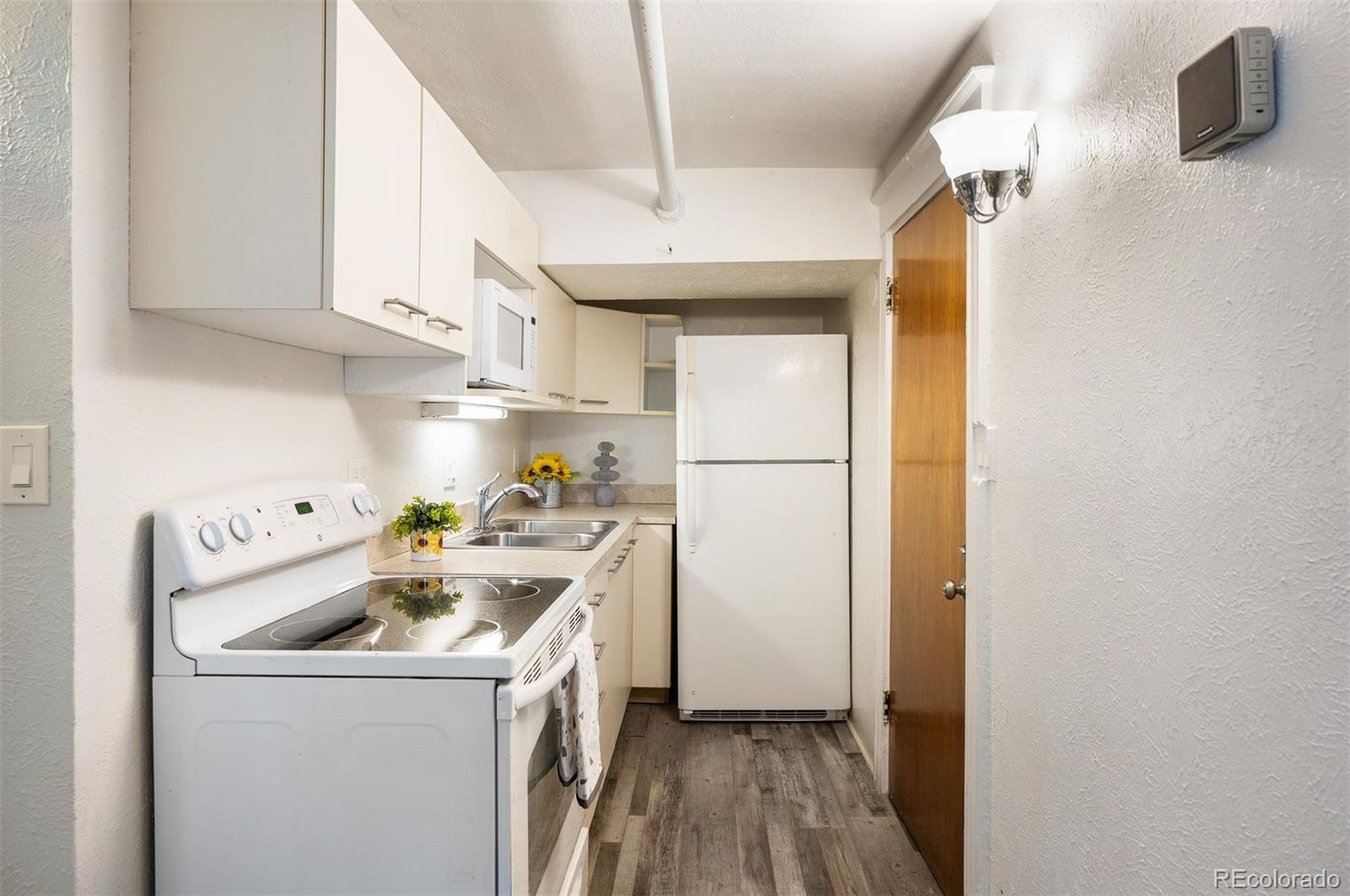 1401 Fillmore Street Unit: 5