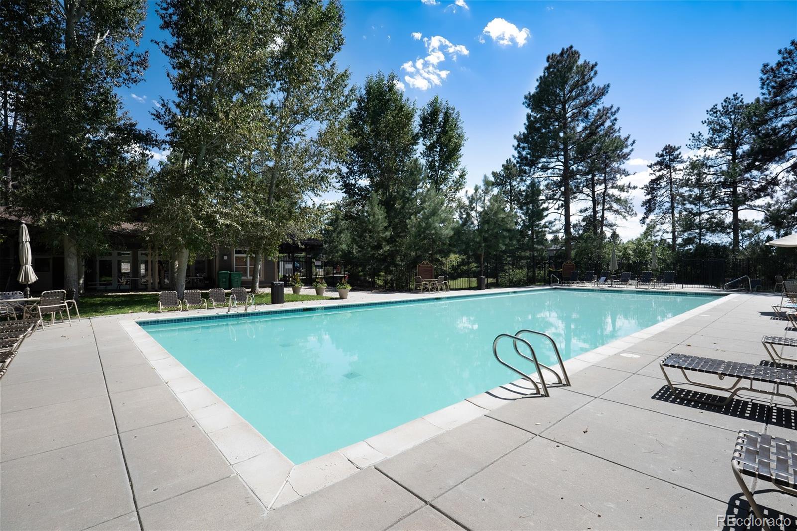 907 Greenridge Lane
