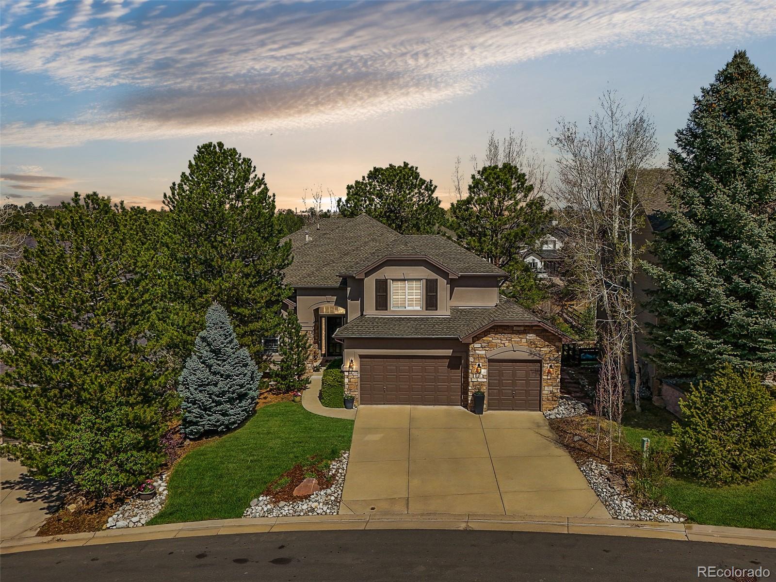 907 Greenridge Lane