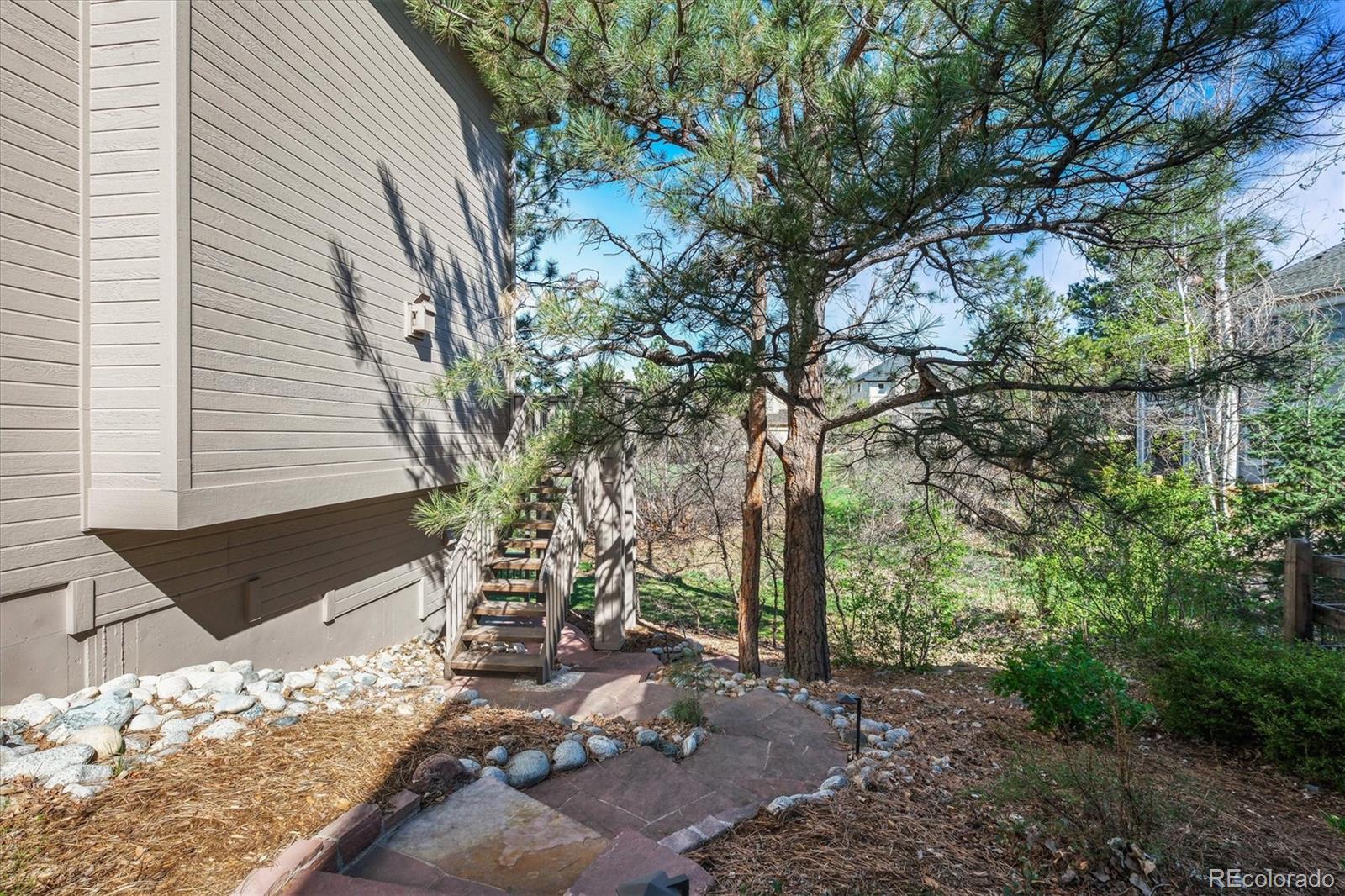907 Greenridge Lane