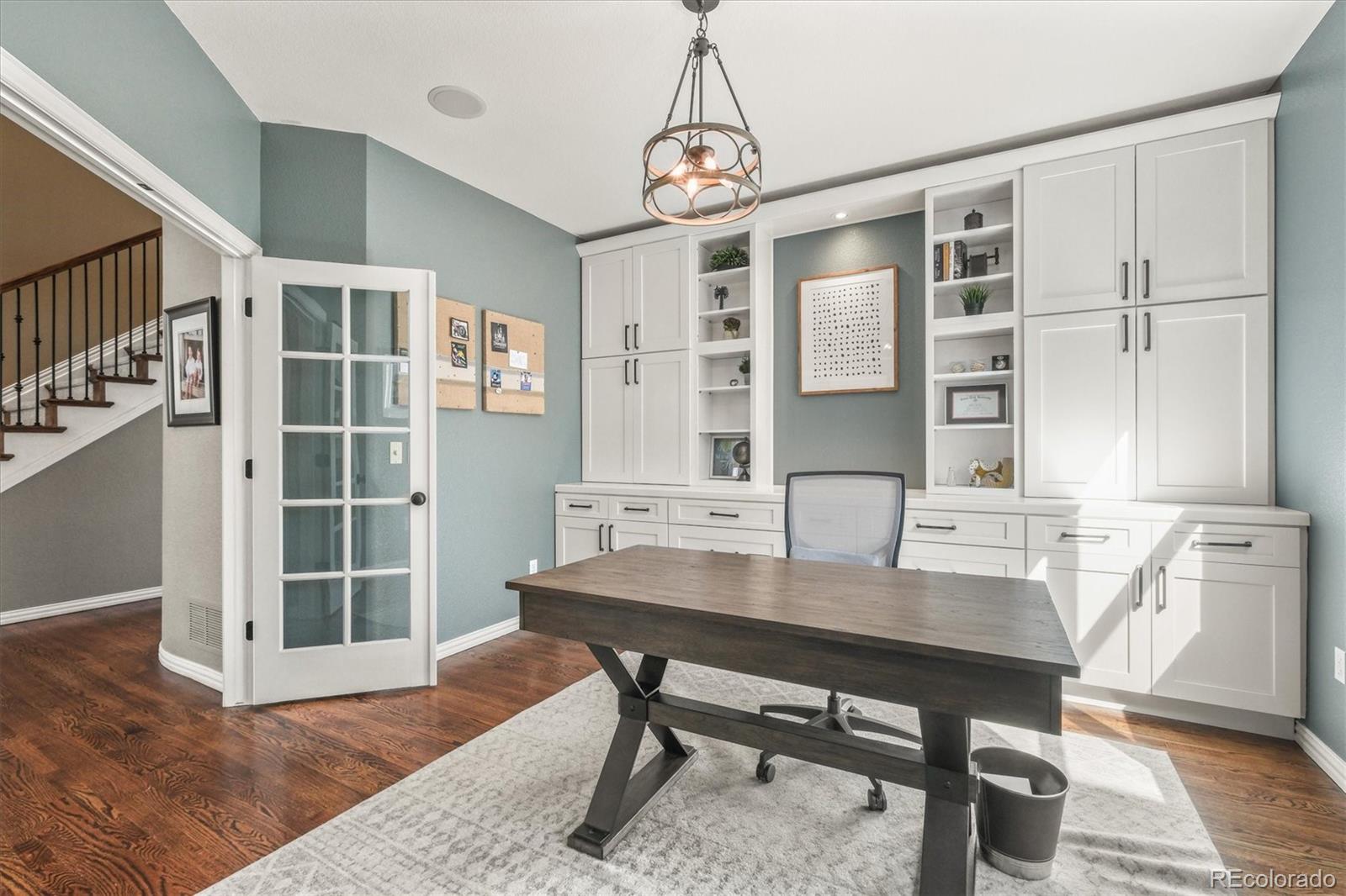 907 Greenridge Lane