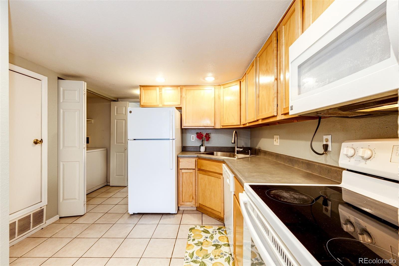 1885 S Quebec Way Unit: 16