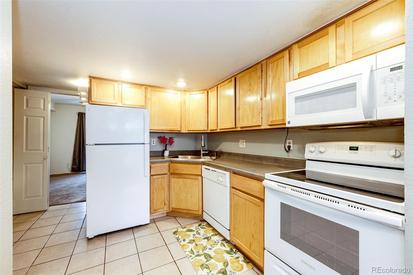 1885 S Quebec Way Unit: 16