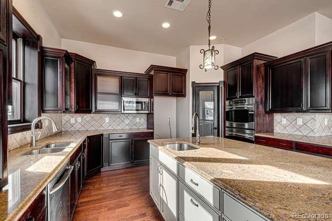 11020 S Pikes Peak Drive Unit: 200