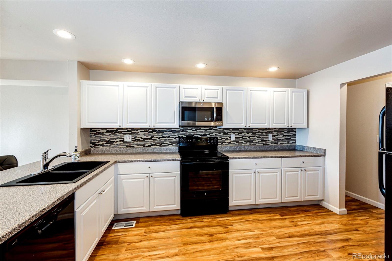 14822 E Penwood Place Unit: B